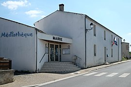 The town hall in La Grève-sur-Mignon