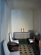 Bathroom of the Emperor, with cotton-skirted bathtub and foot basin