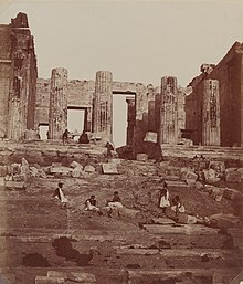Black-and-white photograph of Greek ruins