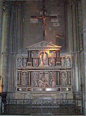 Retable in the Rosary Chapel, south transept (16th c.)