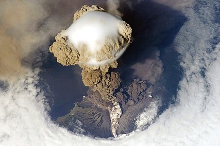 A still image of the 2009 eruption on June 12.