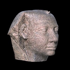 Kopf einer Kolossalstatue des Userkaf, Ägyptisches Museum Kairo (JE 52501, Kopie in der Universität Lausanne)