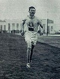 William Frank 1906 im Ziel beim Marathon