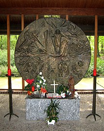 Bronze sculpture, Autobahnkapelle Geismühle