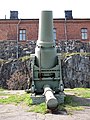 A front view of the mount and its recoil mechanism at Suomenlinna.