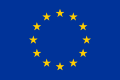 Europaflagge seit 1955. Sie stellt einen Kranz von zwölf goldenen fünfzackigen Sternen auf ultramarinblauem Hintergrund dar.