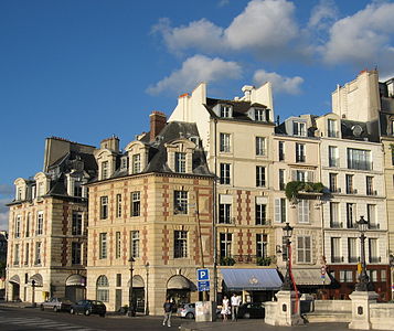 The two remaining original houses of Place Dauphine (1607–10)