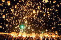 Image 31Yi Peng, floating lantern festival in Northern Thailand, observed around the same time as Loy Krathong. (from Culture of Thailand)