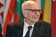 The work of French anthropologist and ethnologist Claude Lévi Strauss had an influence on INSEEC's pedagogy, and especially but not only on the "Corporate Ethnological Mission" which students have to carry out as part of the first year of their Grande Ecole curriculum.
