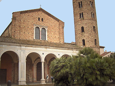 Basilica of Sant'Apollinare Nuovo, Ravenna, Italy (6th c.)