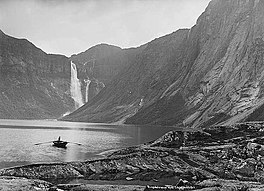 Aerial view of Ringedalsvatnet with Ringedalsfossen in the background (c. 1885)