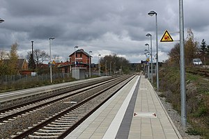 Bahnsteige mit Empfangsgebäude (2017)