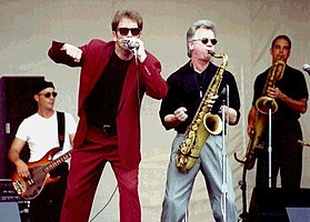 Huey Lewis and the News in 2006