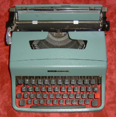 An Olivetti Lettera 32 typewriter with Arabic keyboard
