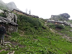 Shepherds' huts in Dudhatoli pastures