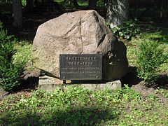 Gedenkstein: „Haustenbeck 1659–1939“