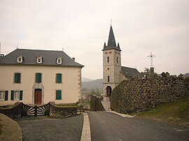 The village of Lichans