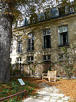 Hôtel Barbes and the sitting area