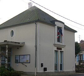 The town hall in Barcy