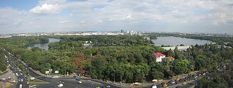 Panoramic view of Herăstrău Park