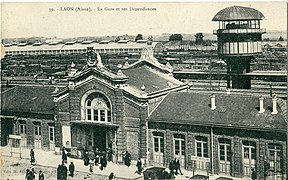 The station around 1925.