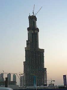 Der Turm am 11. November 2006 (84 Stockwerke)