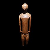 Dinonga eidu (idol); circa 1800; wood; height: 35 cm (133⁄4 in.); from the Caroline islands; Musée du quai Branly (Paris)