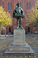 Statue in Wiesbaden (Kopie der Statue in Berlin)
