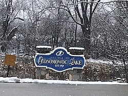 Oconomowoc Lake welcome sign