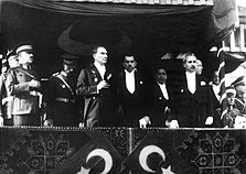 Mustafa Kemal's 1933 speech at the 10th anniversary of the Republic of Turkey, left to right: Chief of General Staff Mareşal Fevzi (Çakmak), President Gazi Mustafa Kemal (Atatürk), Speaker of the Grand National Assembly Kâzım Köprülü (Özalp), Prime Minister İsmet (İnönü)