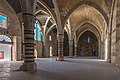 Die gotische Säulenhalle des Castello Maniace mit Kreuzrippengewölbe