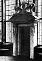 Marmorportal in der Eingangshalle von Georg Wrba mit Zugang zum Garten, 1907