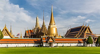 Wat Phra Kaew by Ninara TSP edit crop