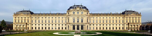 180 Meter lange Gartenfront der Würzburger Residenz