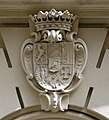Wappen der Grafen zu Hardegg am Portal der Hardegg Stiftung