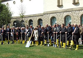 Groundbreaking ceremony with shovels, marking the start of construction of the new Städel Museum in Frankfurt am Main on September 6, 2009.