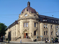 Gerichtsgebäude