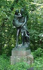 Hiawatha and Minnehaha, 1912 statue at Minnehaha Park