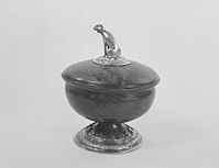 The silver dog handle late 17th-century