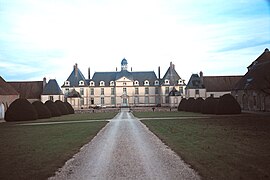 The chateau in Menou