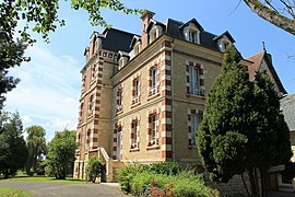 Chateau of St. Pierre Oursin