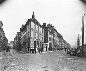 The corner of Nyhavn and Store Strandstræde