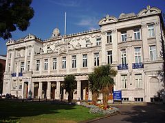 Queen Mary University of London (The Queens' Building)