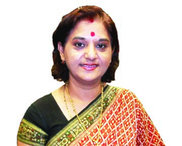 Hon. Shameen Thakur-Rajbansi: Leader of the Minority Front (2012-current).