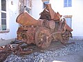 Wrackteile einer Lokomotive, die bei einem Bombenangriff in Treuchtlingen zerstört wurde.