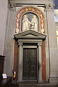Fluted pilasters inside the Sagrestia Veccia, Basilica of San Lorenzo, Florence