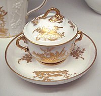 Vincennes soft-porcelain cup, 1750–1752