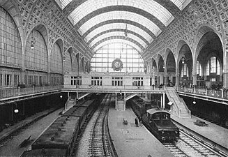 Interior of the Gare d'Orsay (now the Musée d'Orsay) in about 1900.