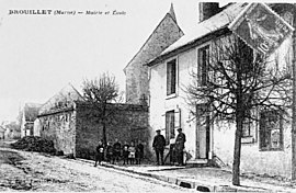 An old view of the town hall and school in Brouillet