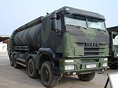 Iveco Trakker als Tanklastwagen der Bundeswehr